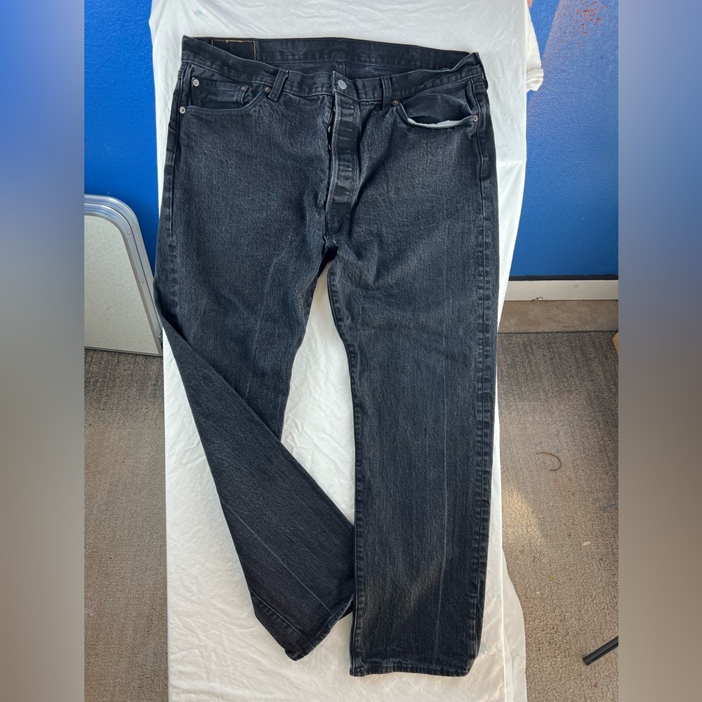Levi's 501 Button Fly Black Straight Leg Jeans Men's Waist 40 Classic Denim
